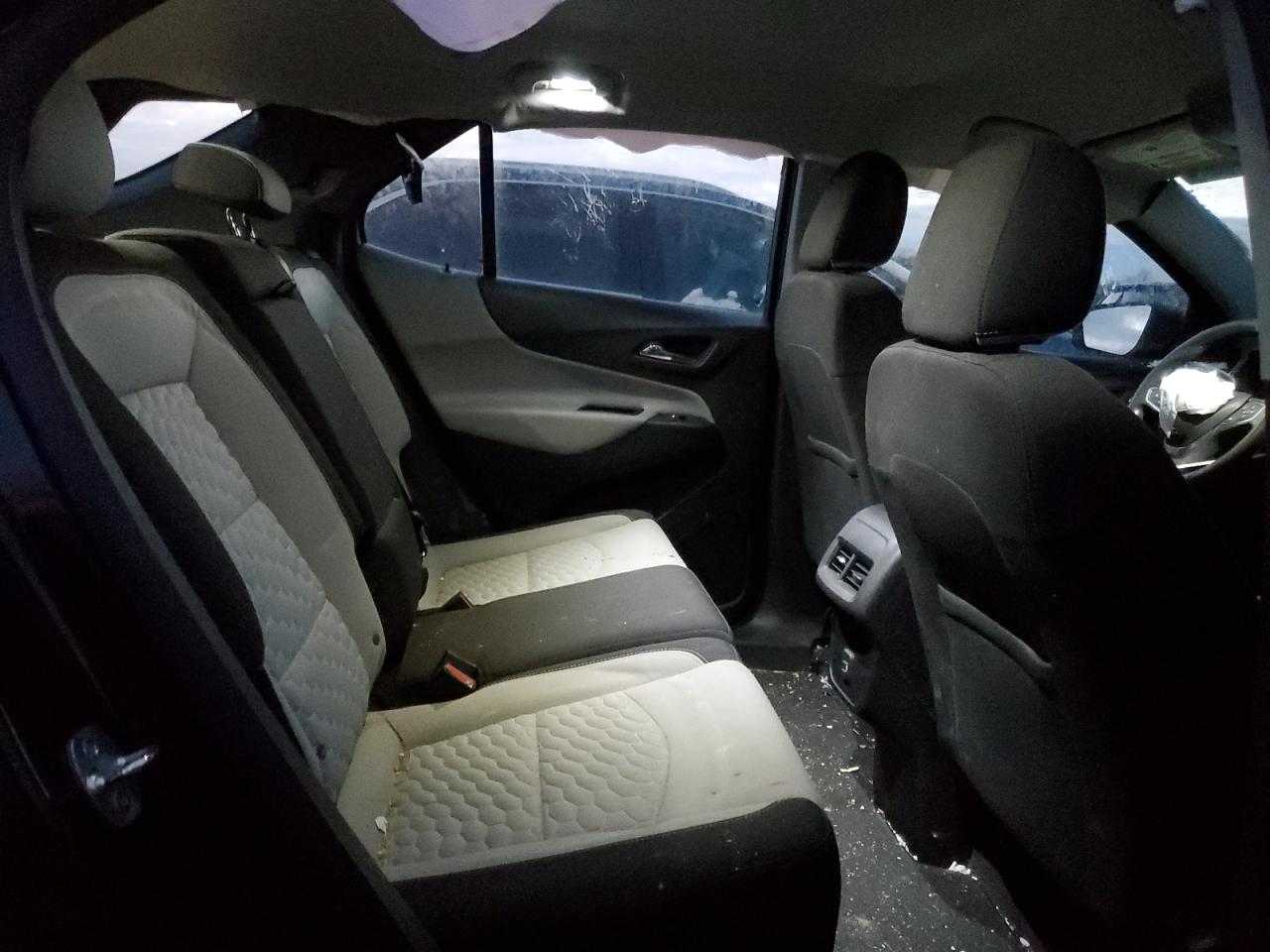 2020 Chevrolet Equinox - Image 11