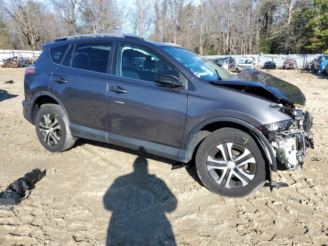 2T3BFREV0GW414143 TOYOTA RAV4 2016