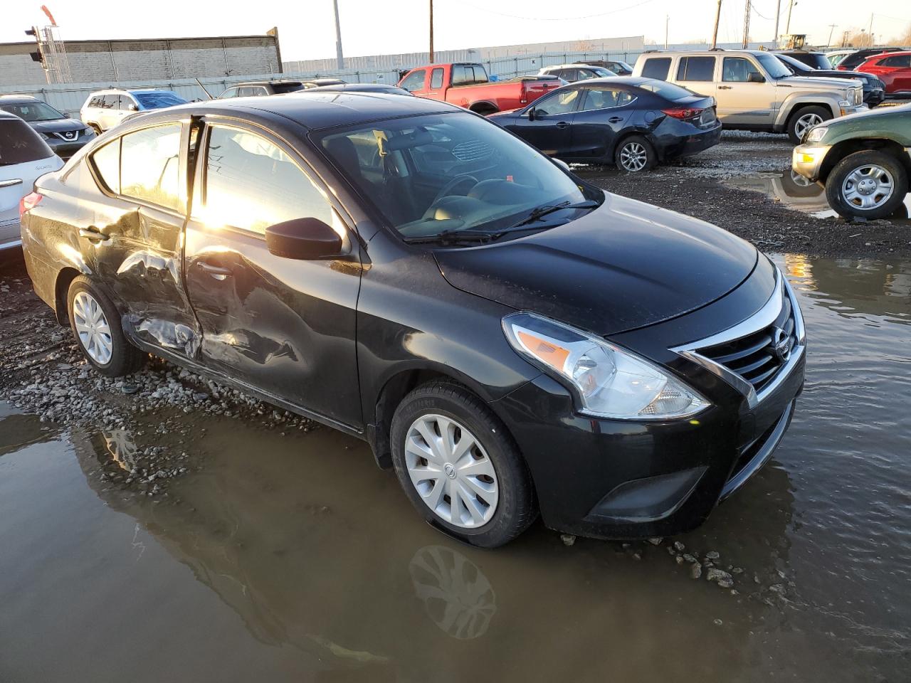 VIN 3N1CN7AP8HL899811 2017 NISSAN VERSA no.4