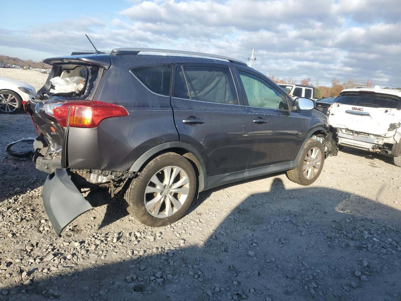 2014 Toyota RAV 4 - Image 3