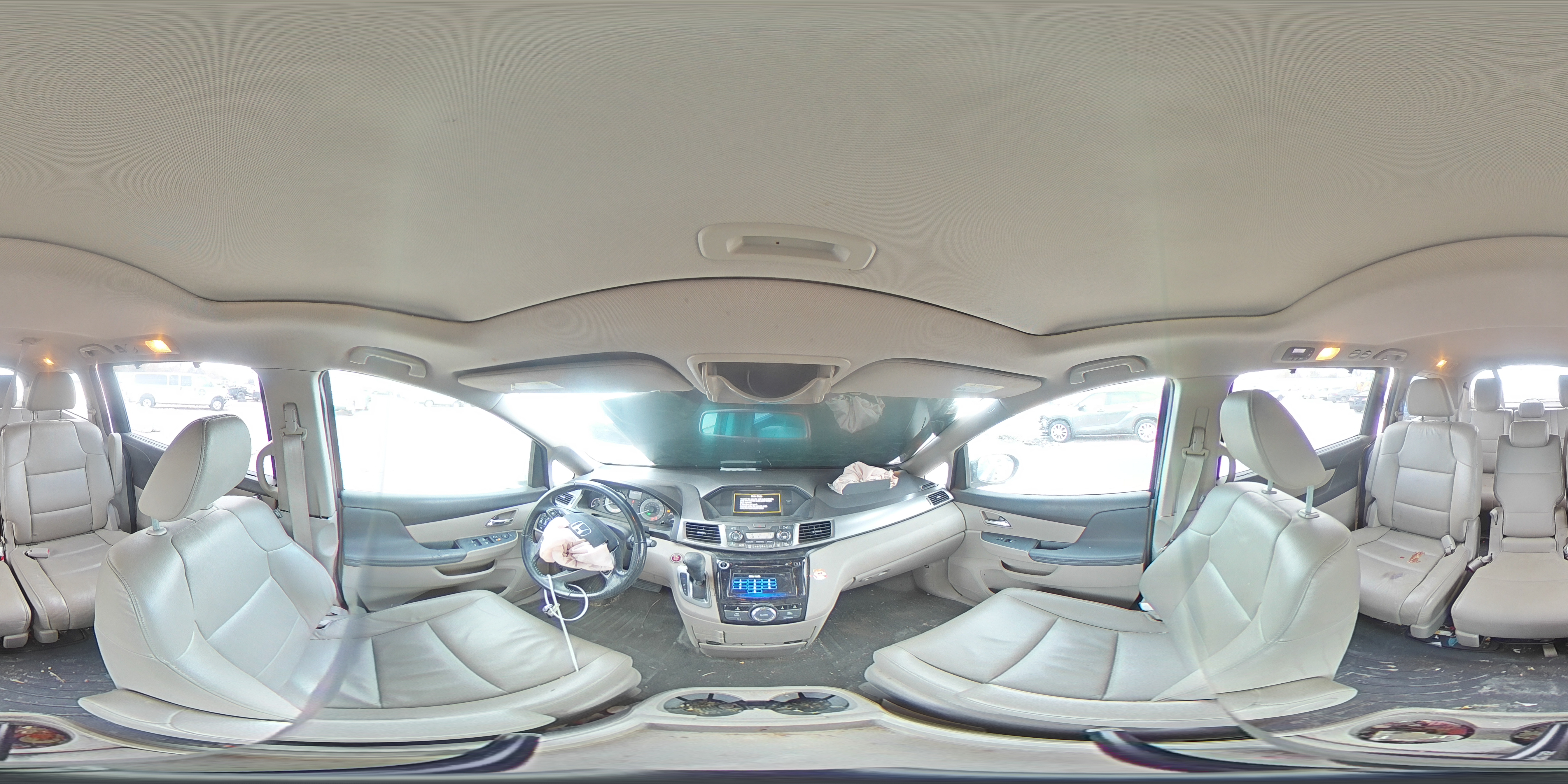 2015 Honda Odyssey - Image 13