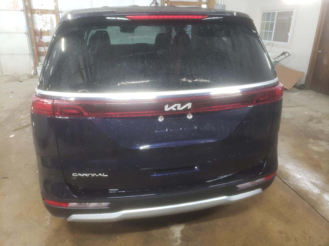 2024 Kia Carnival Lx VIN: KNDNB4H39R6403328 Lot: 84330904