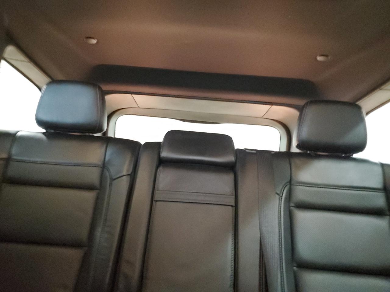 2018 Jeep Grand Cherokee - Image 10
