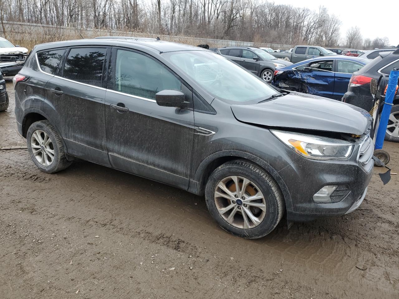 1FMCU0GD2HUE05755 FORD ESCAPE 2017