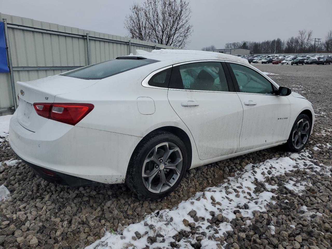 VIN 1G1ZD5ST7RF172822 2024 CHEVROLET MALIBU no.3