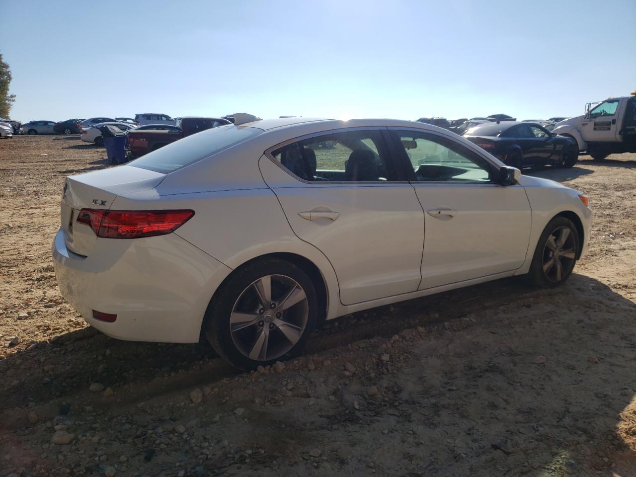 VIN 19VDE1F38EE002189 2014 ACURA ILX no.3