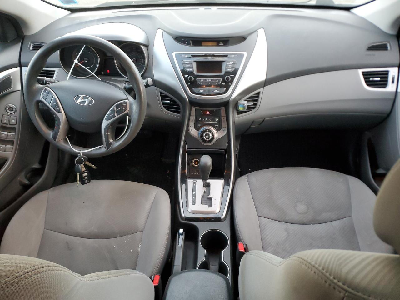 2013 Hyundai Elantra - Image 8