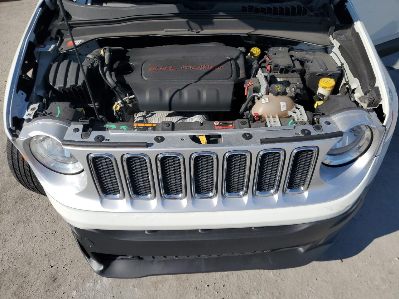 VIN ZACCJADB7HPE82645 2017 JEEP RENEGADE no.12