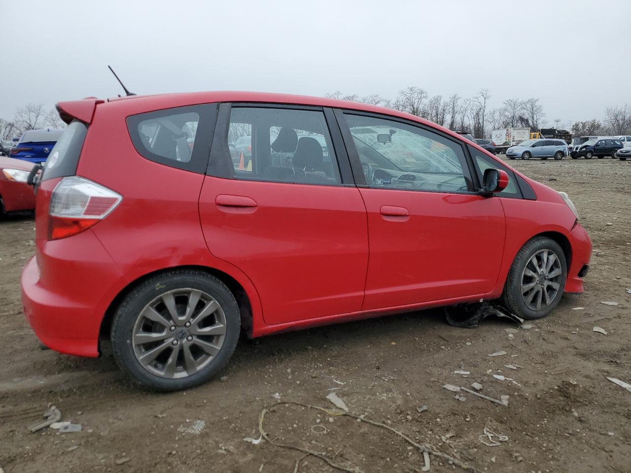 VIN JHMGE8H56DC060723 2013 HONDA FIT no.3