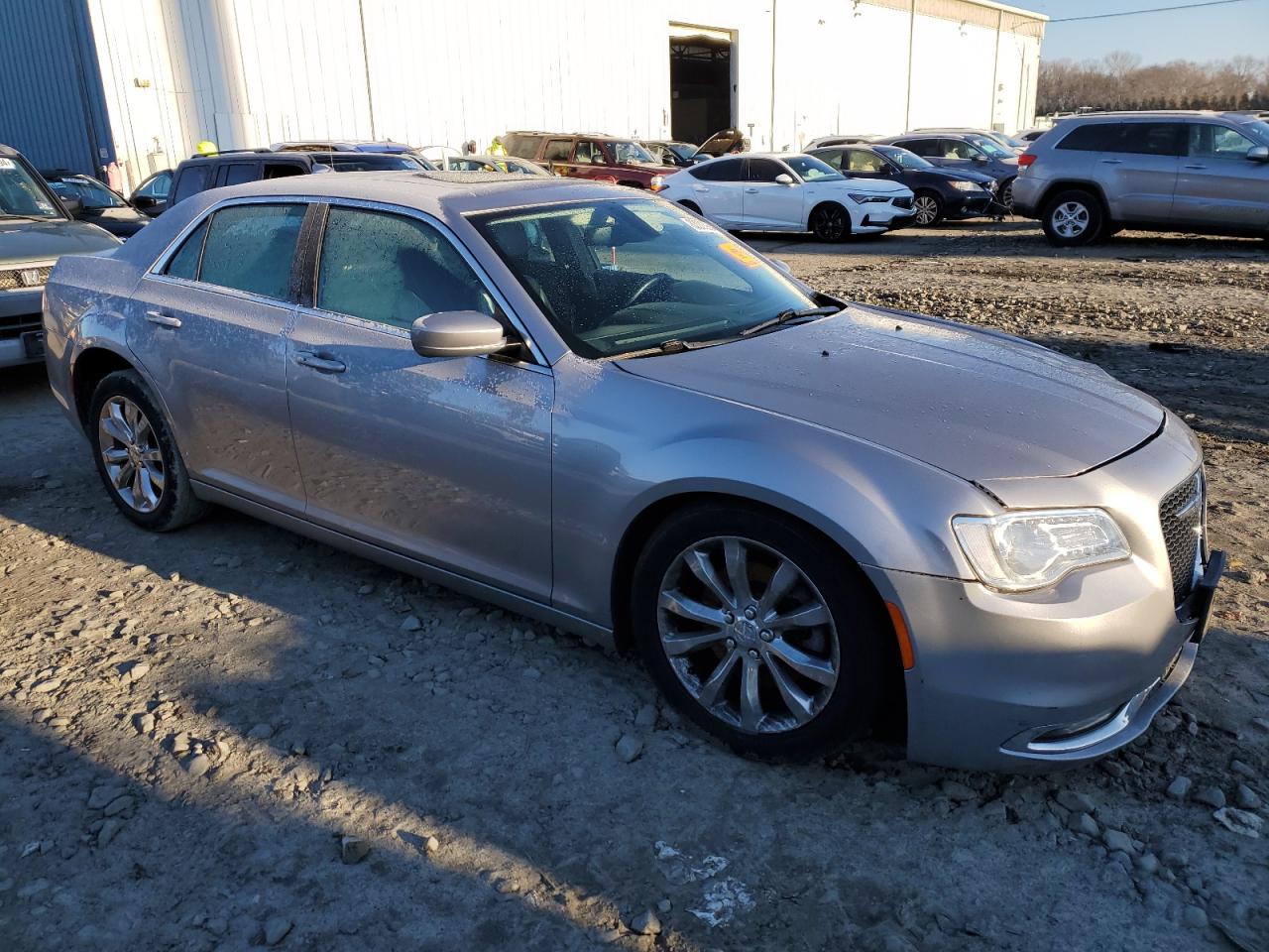 2016 Chrysler 300 - Image 4