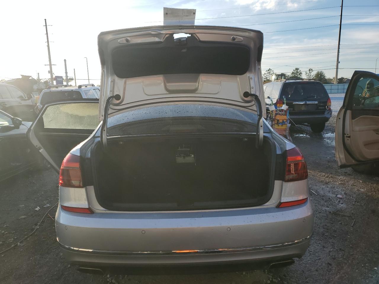 2017 Volkswagen Passat - Image 6