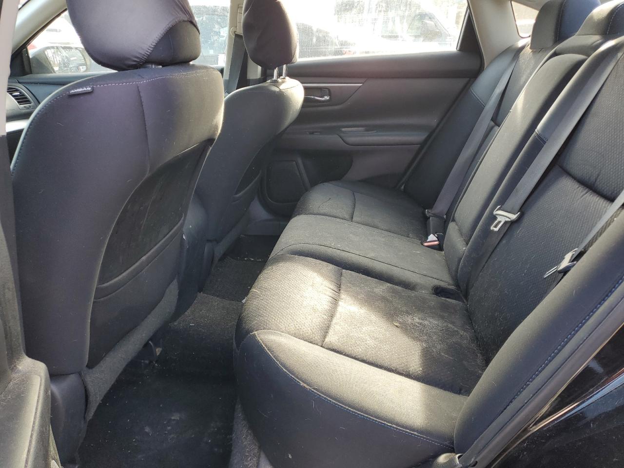 2017 Nissan Altima - Image 10