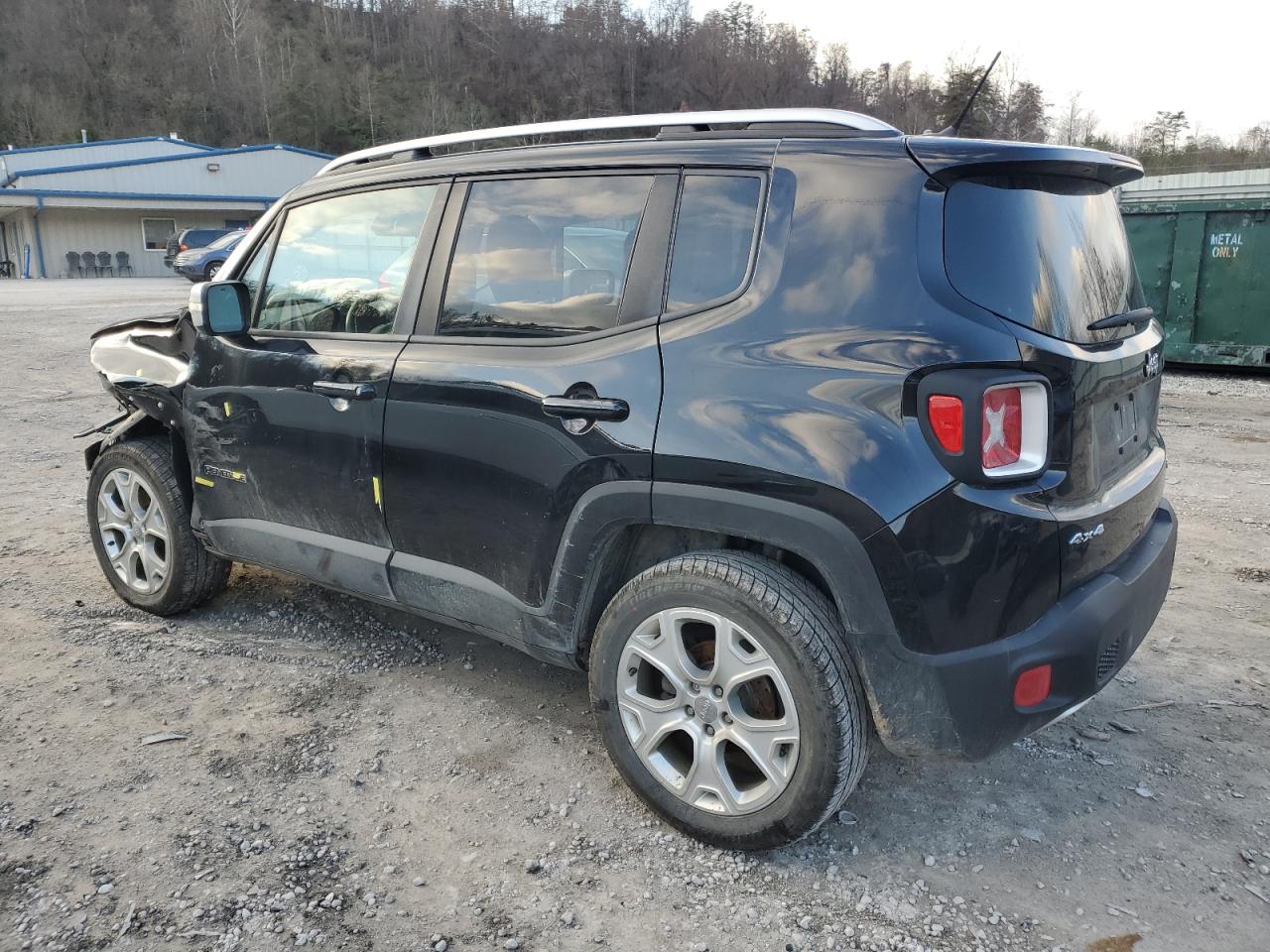 VIN ZACCJBDB6HPF59432 2017 JEEP RENEGADE no.2