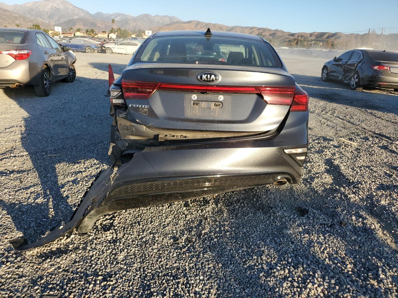 2020 Kia Forte - Image 6