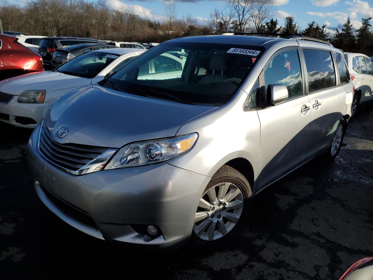 VIN 5TDDK3DC9DS057334 2013 TOYOTA All Models no.1