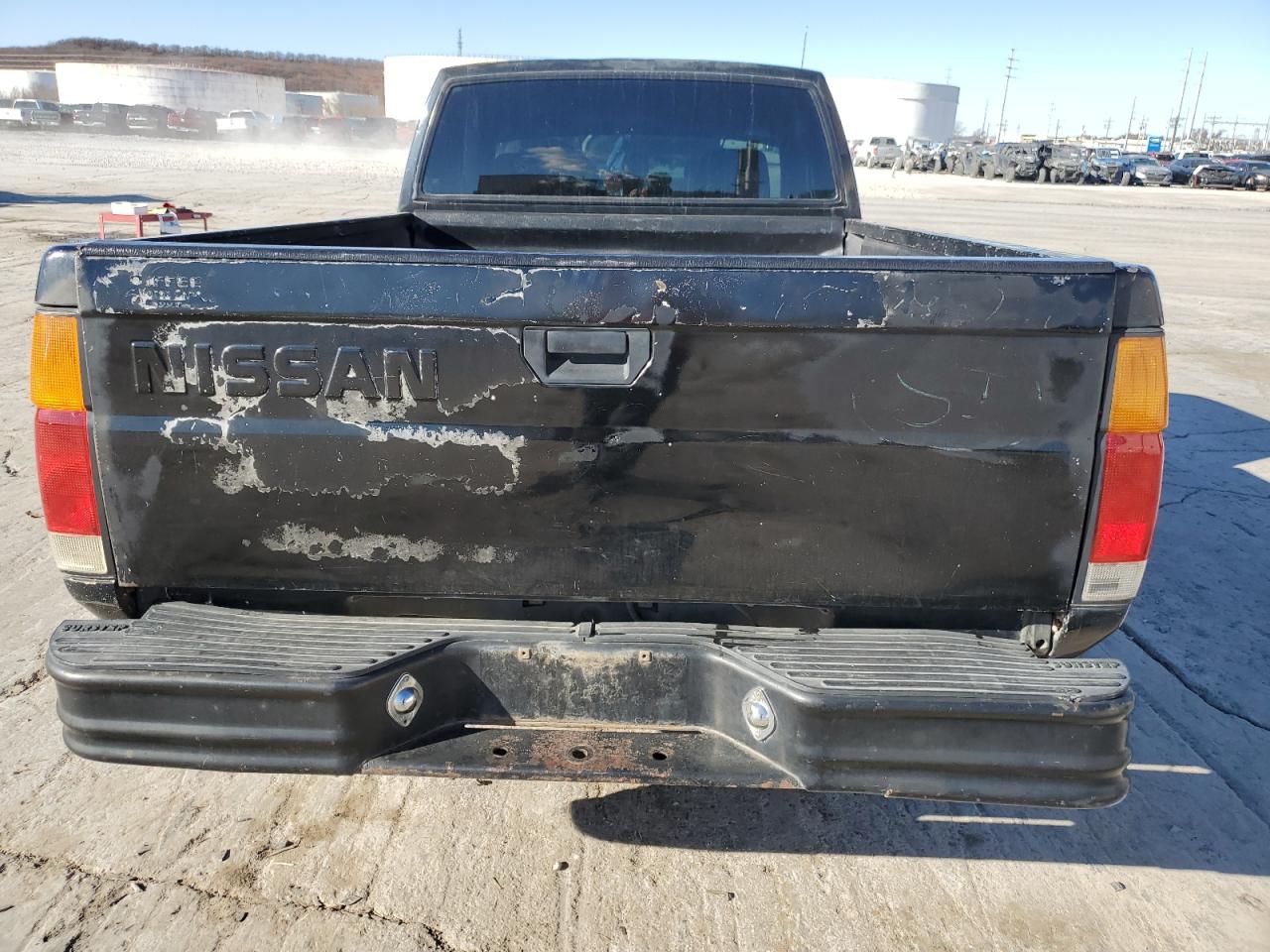 1993 Nissan Truck King Cab VIN: 1N6SD16SXPC374259 Lot: 81635014