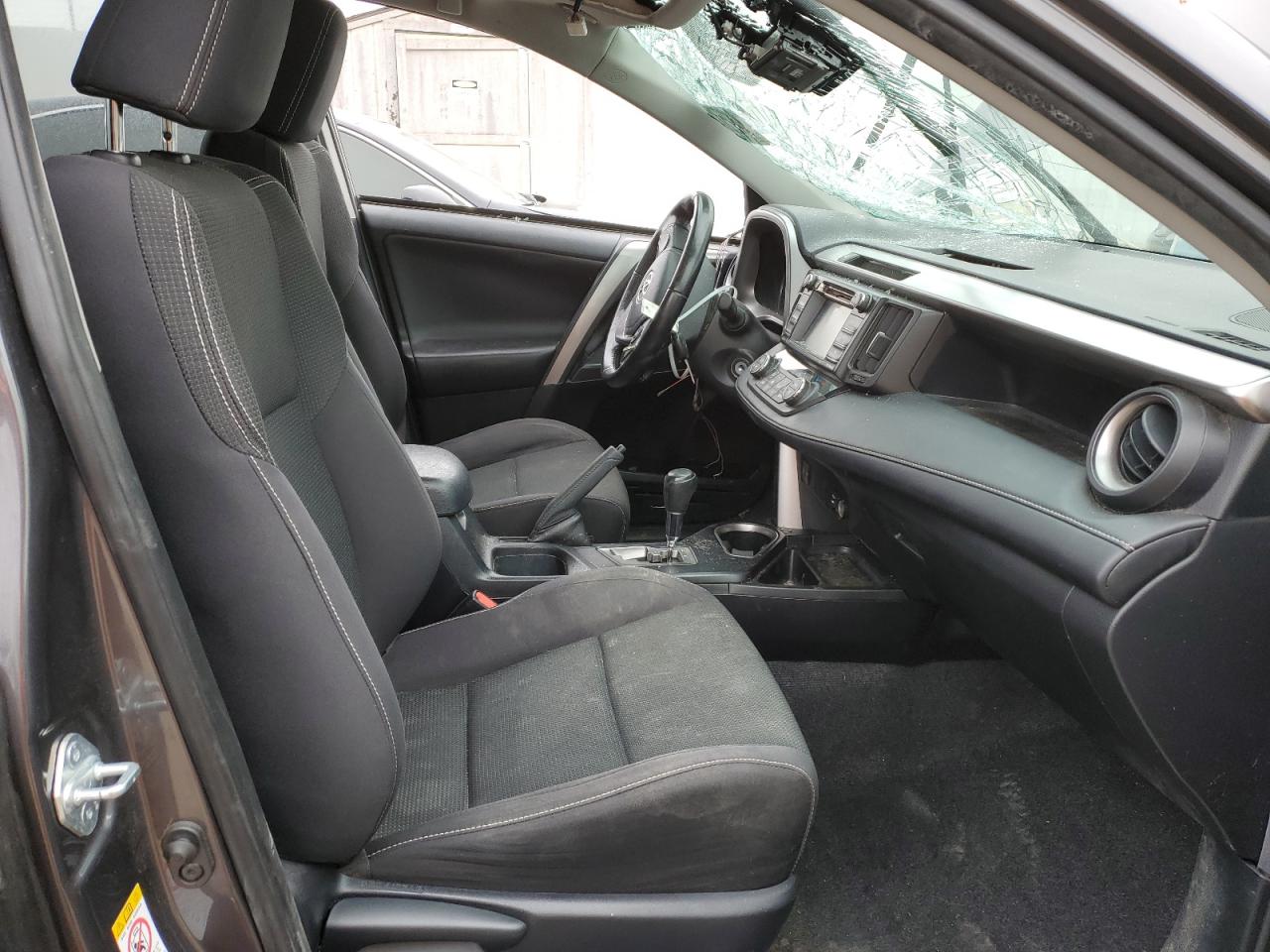2017 Toyota RAV 4 - Image 7