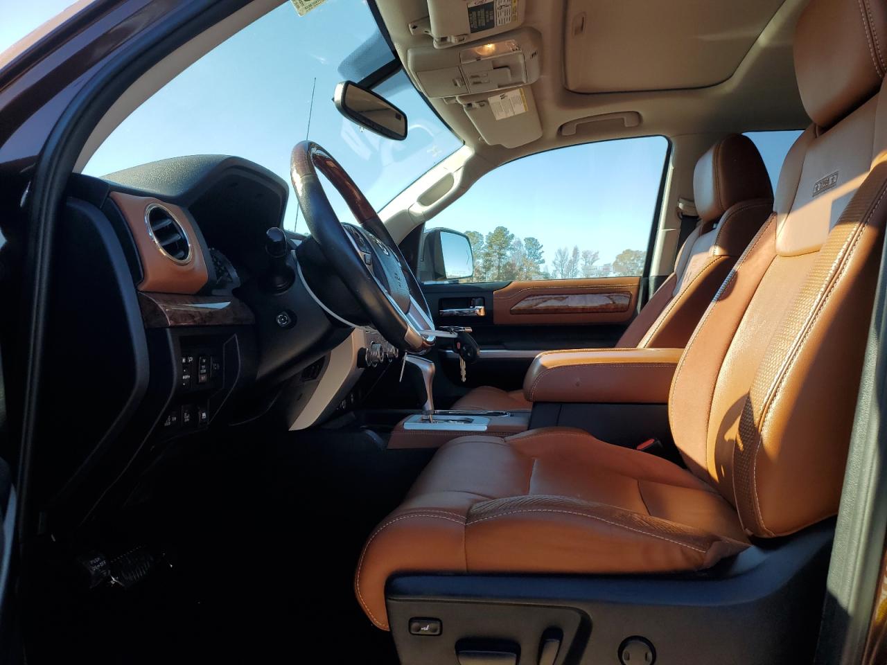 5TFAY5F17HX585415 TOYOTA TUNDRA 2017