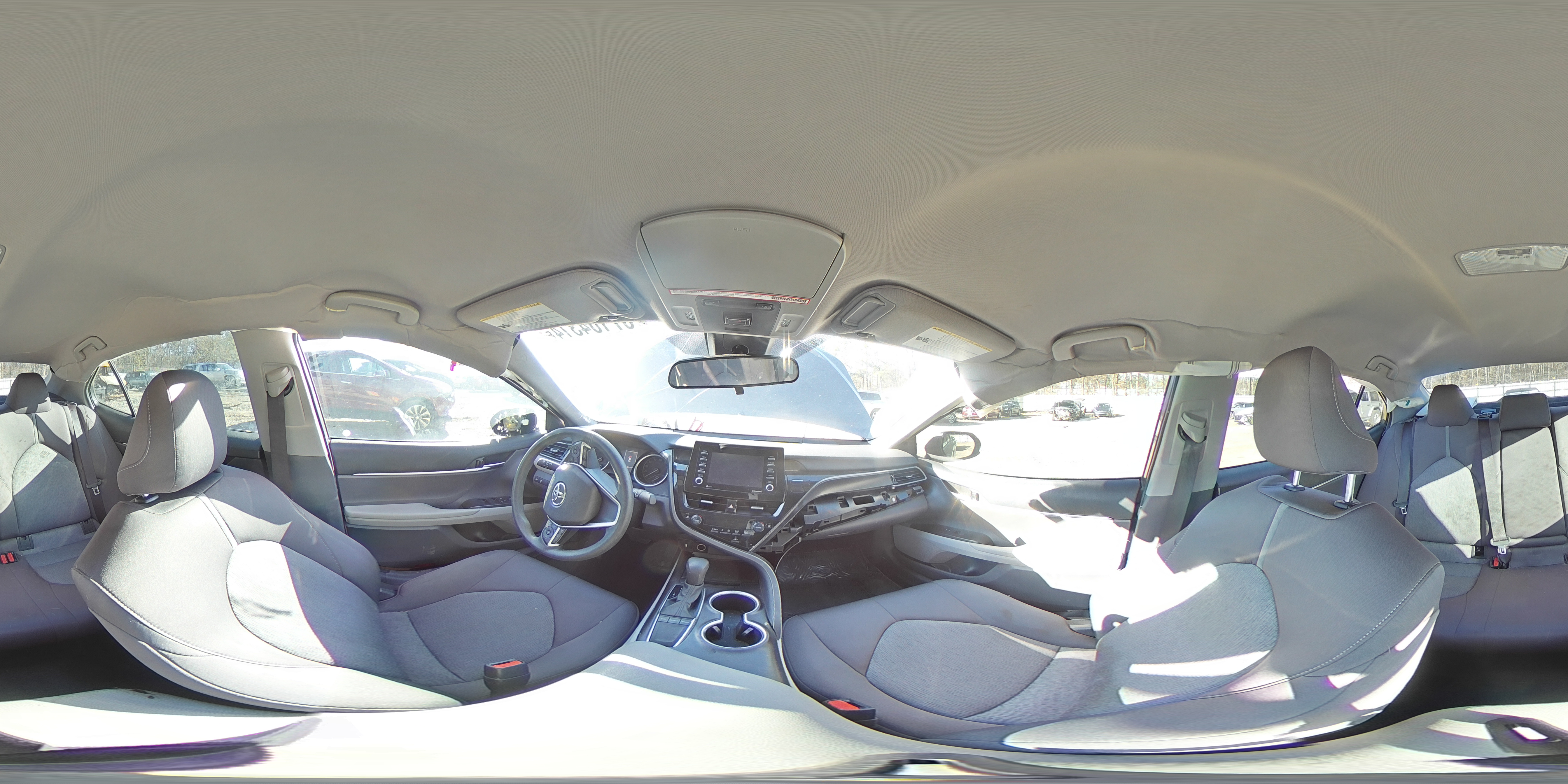 2022 Toyota Camry - Image 13