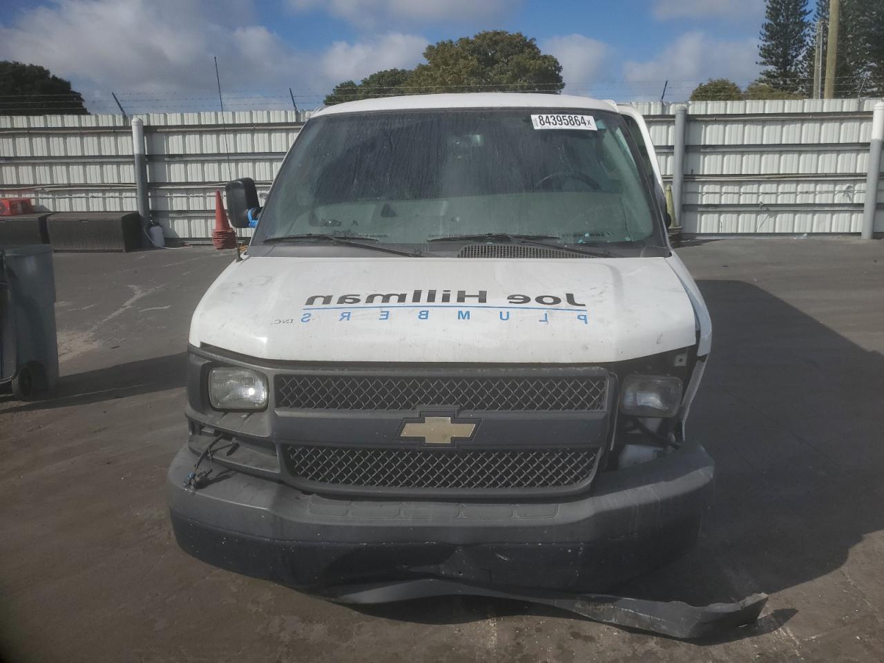 2017 Chevrolet Express - Image 5