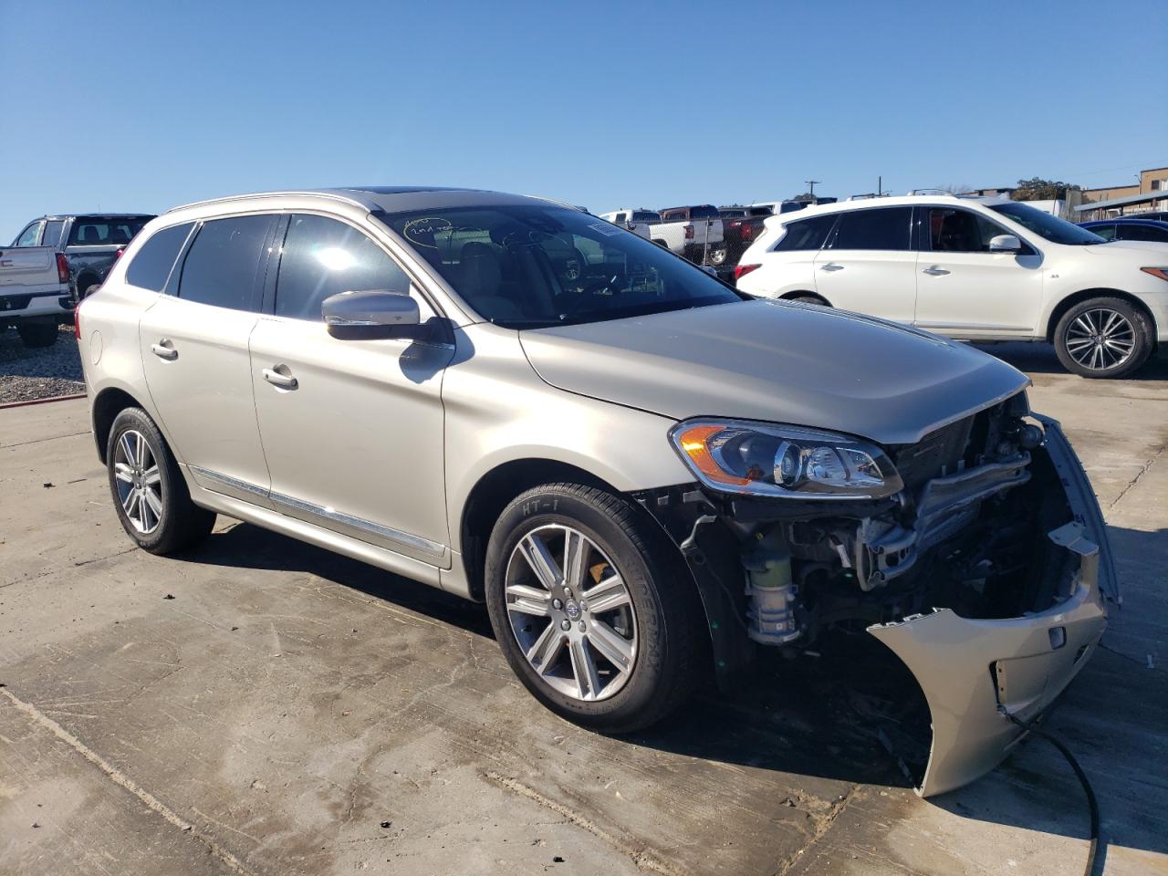 VIN YV440MDU3H2191335 2017 VOLVO XC60 no.4