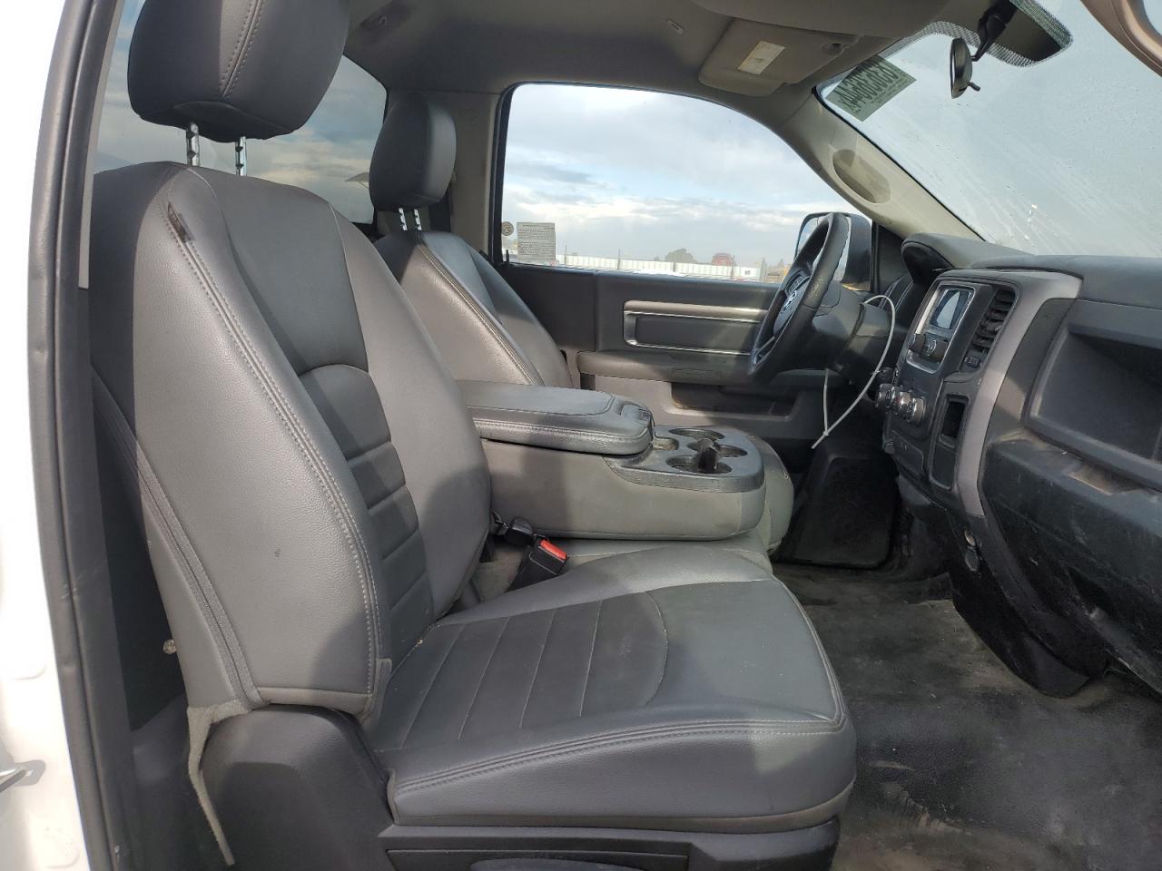 2017 RAM 1500 - Image 11