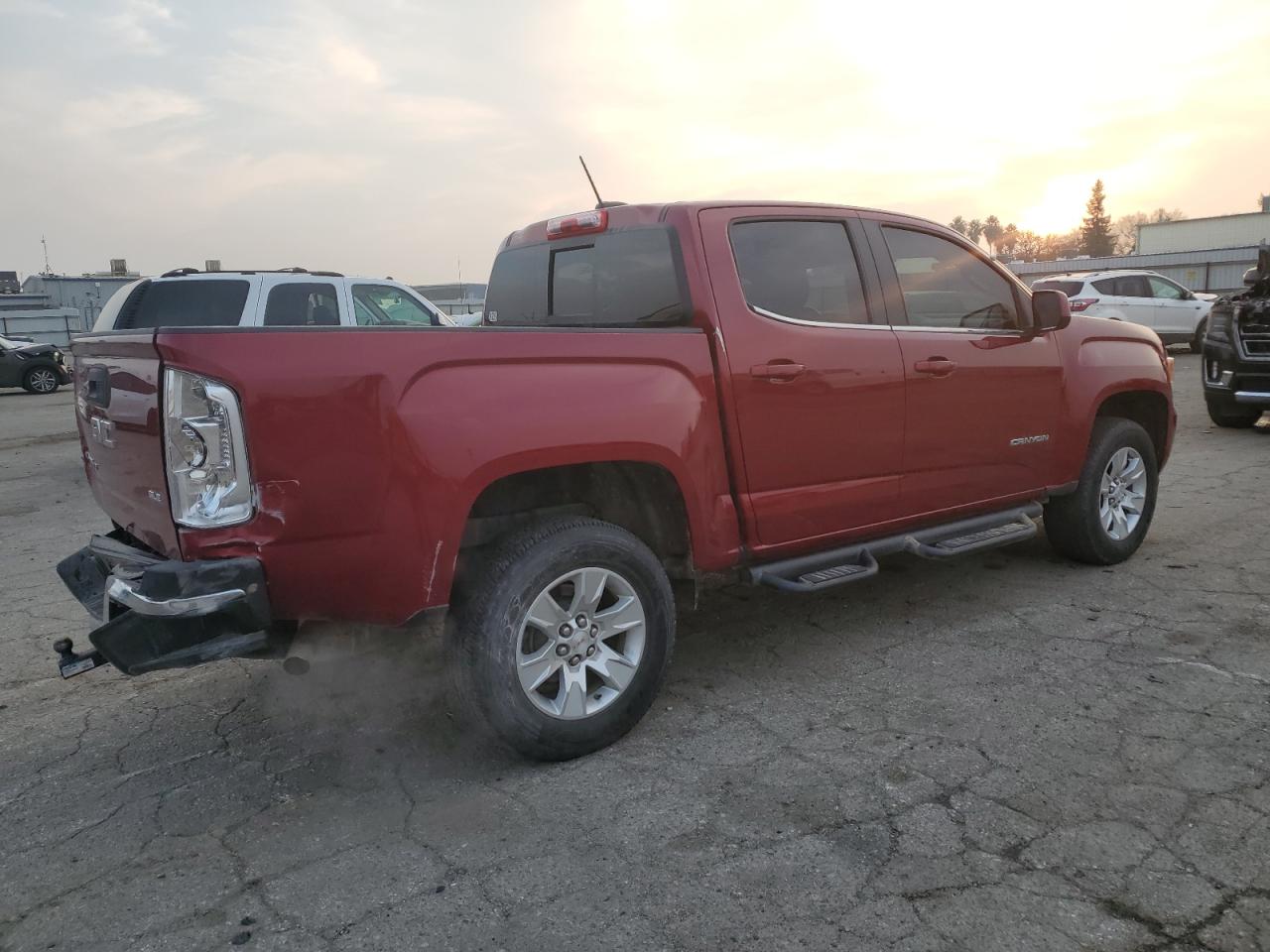 VIN 1GTG5CEN3J1243058 2018 GMC CANYON no.3