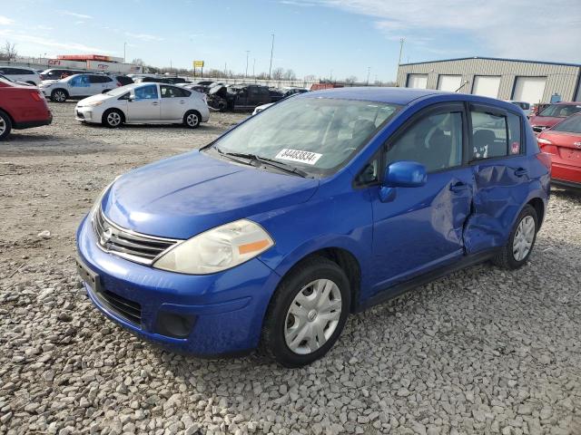 2010 Nissan Versa S zu verkaufen in Cahokia Heights, IL - Side