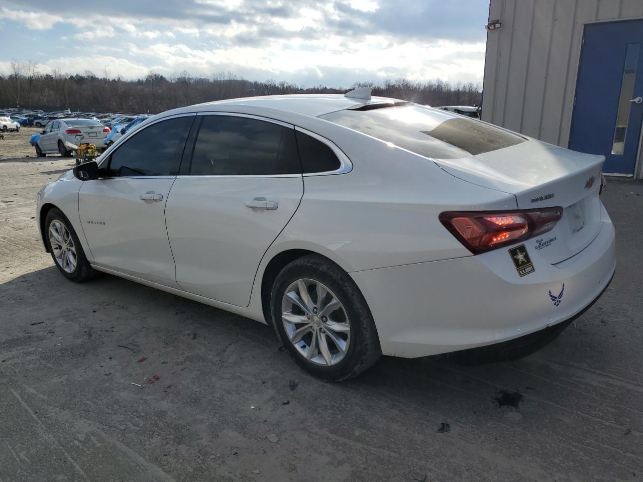 2020 Chevrolet Malibu - Image 2