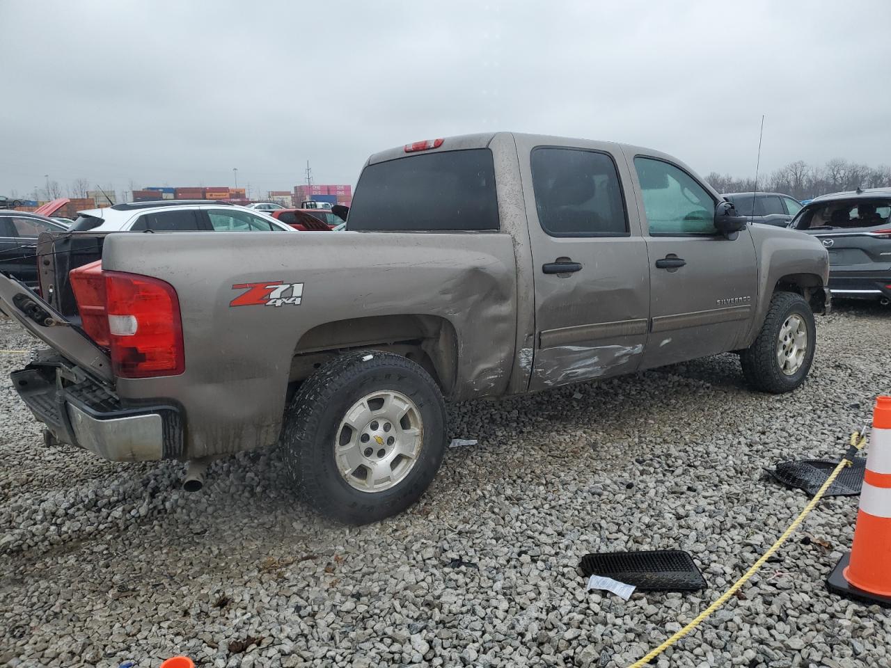 2013 Chevrolet Silverado - Image 3
