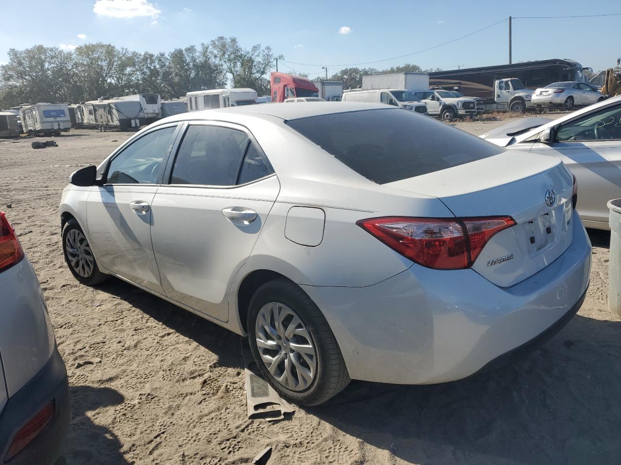 VIN 5YFBURHEXHP631602 2017 TOYOTA COROLLA no.2