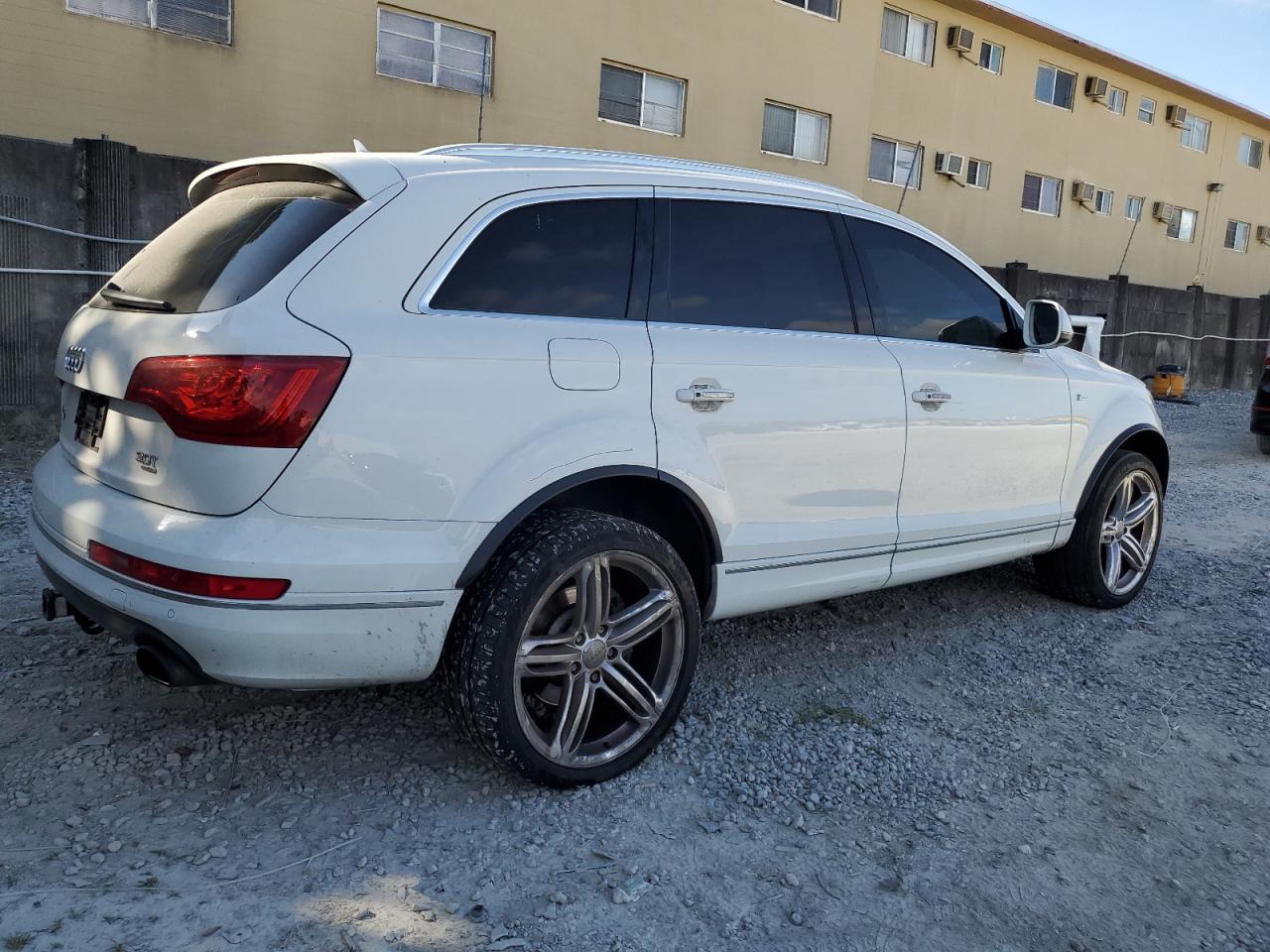 VIN WA1LGAFE1FD032372 2015 AUDI Q7 no.3