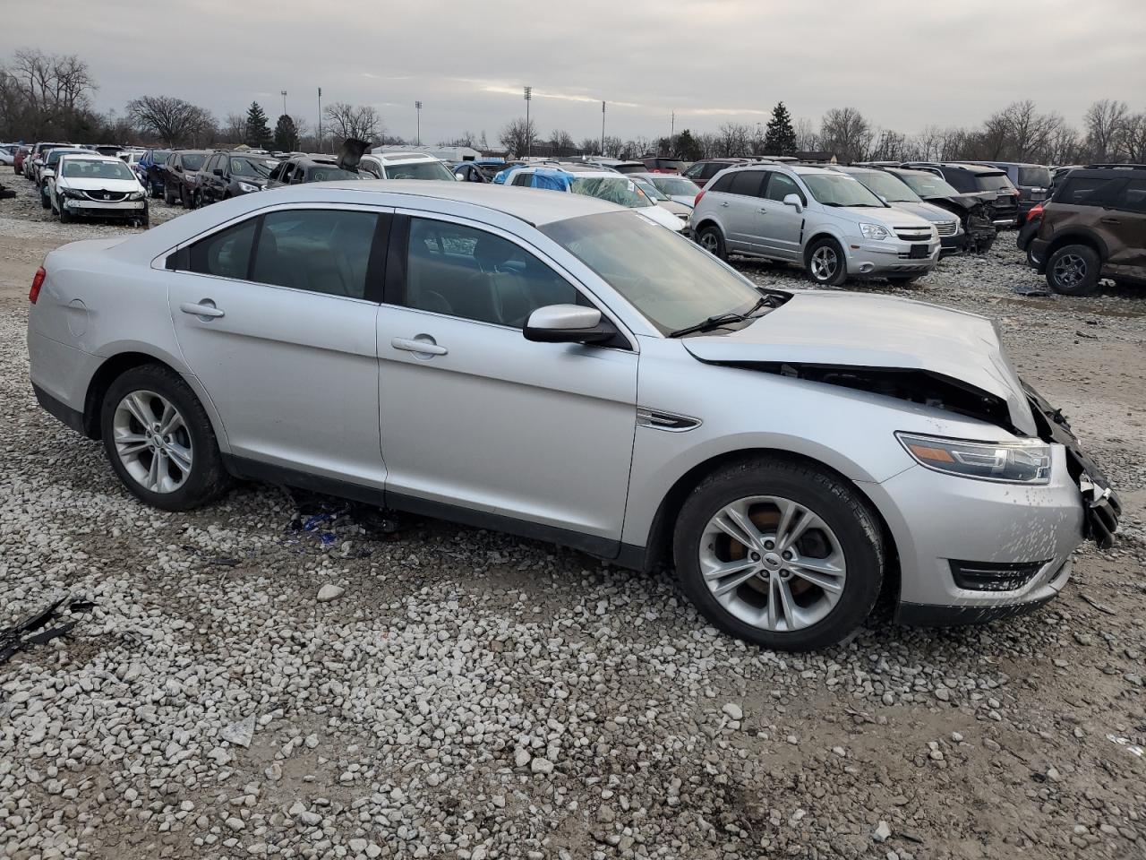 VIN 1FAHP2H89JG127817 2018 FORD TAURUS no.4