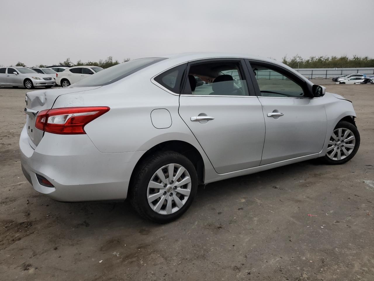 2019 Nissan Sentra - Image 3