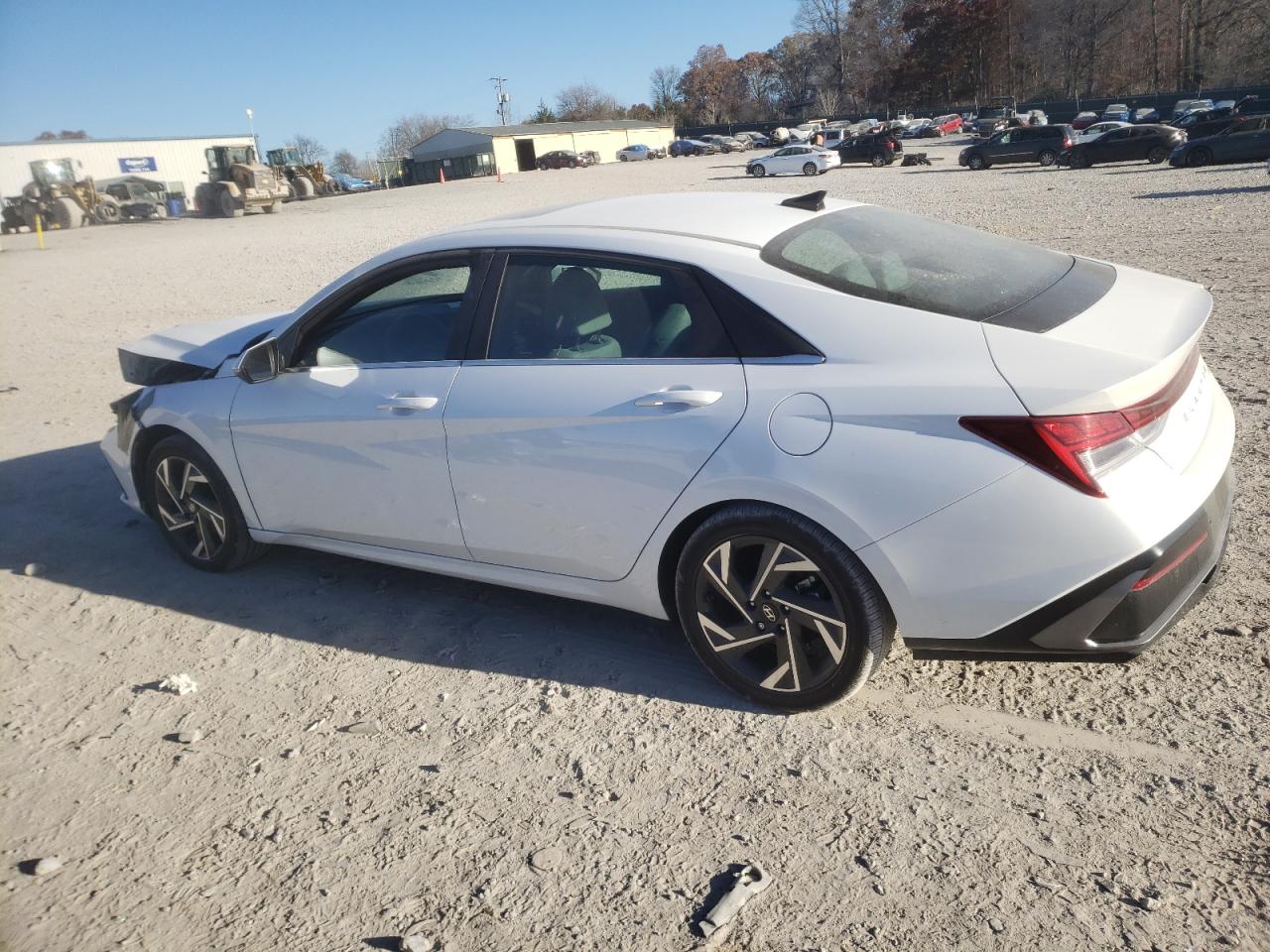 2024 Hyundai Elantra - Image 2