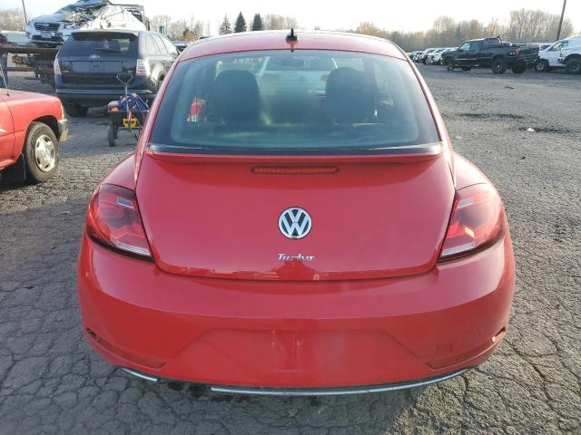  VOLKSWAGEN BEETLE 2018 Красный