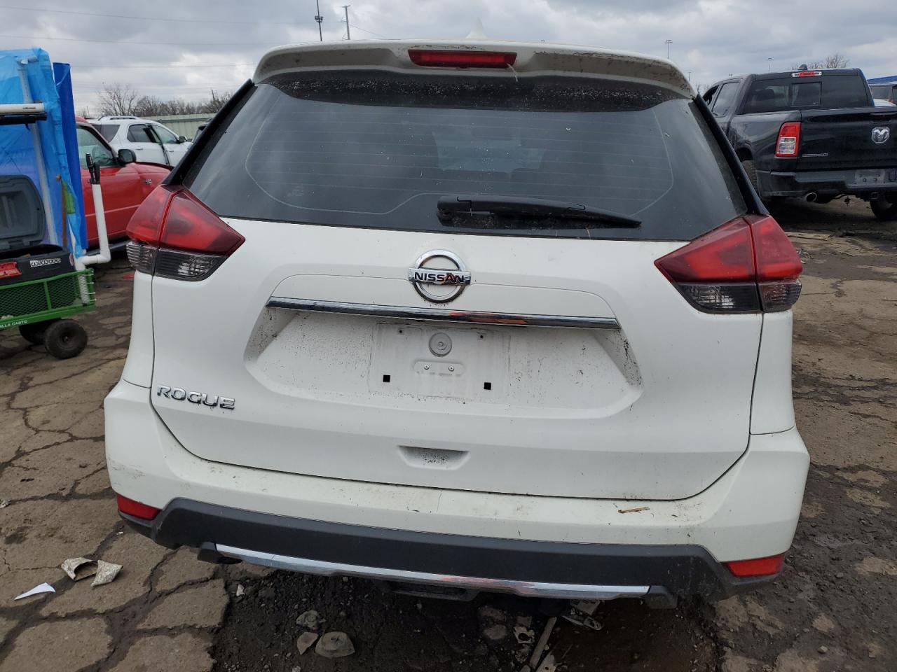 VIN 5N1AT2MT1JC724111 2018 NISSAN ROGUE no.6