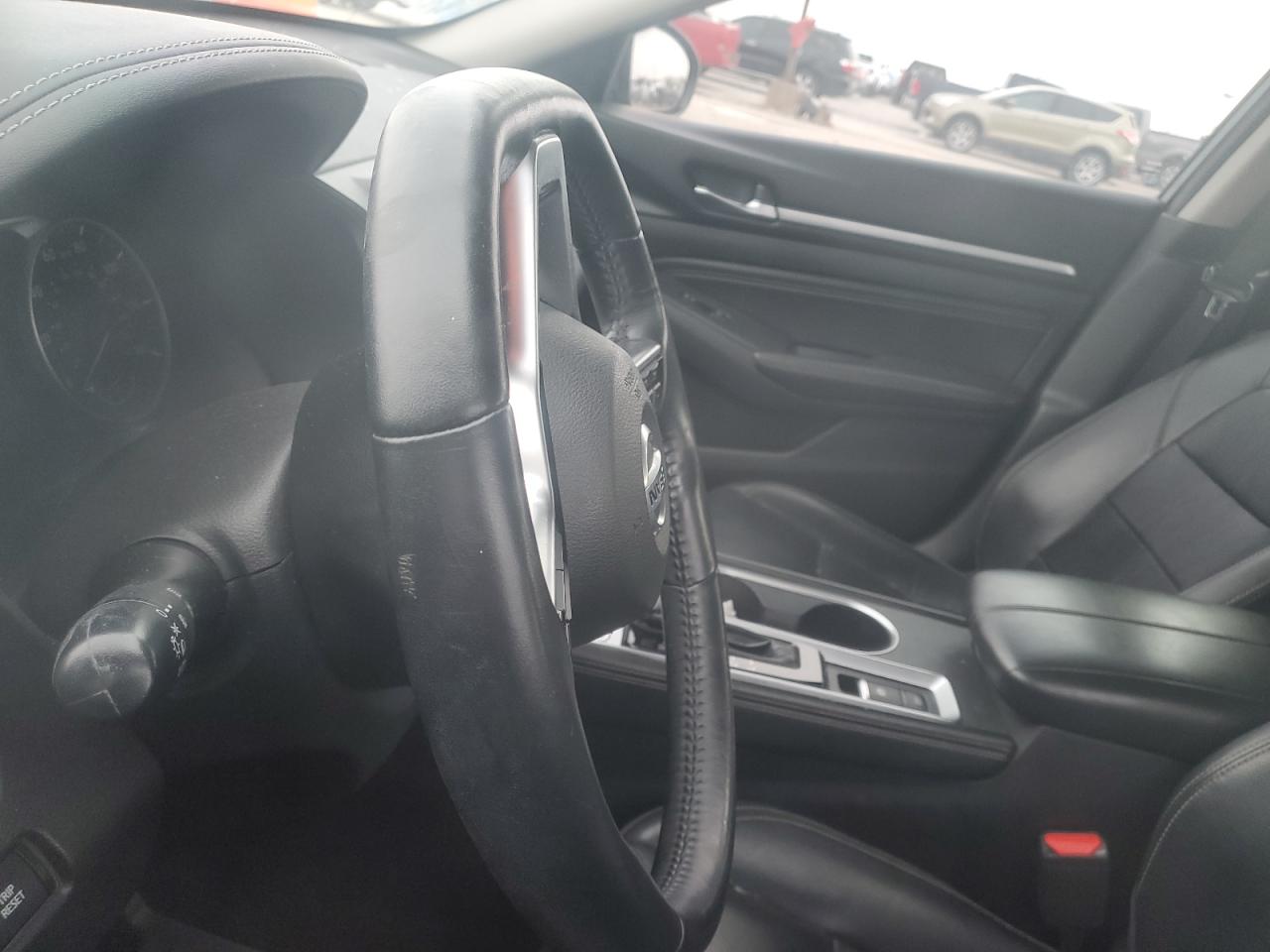 2019 Nissan Altima - Image 9