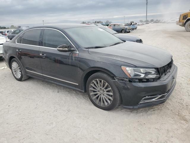  VOLKSWAGEN PASSAT 2017 Black