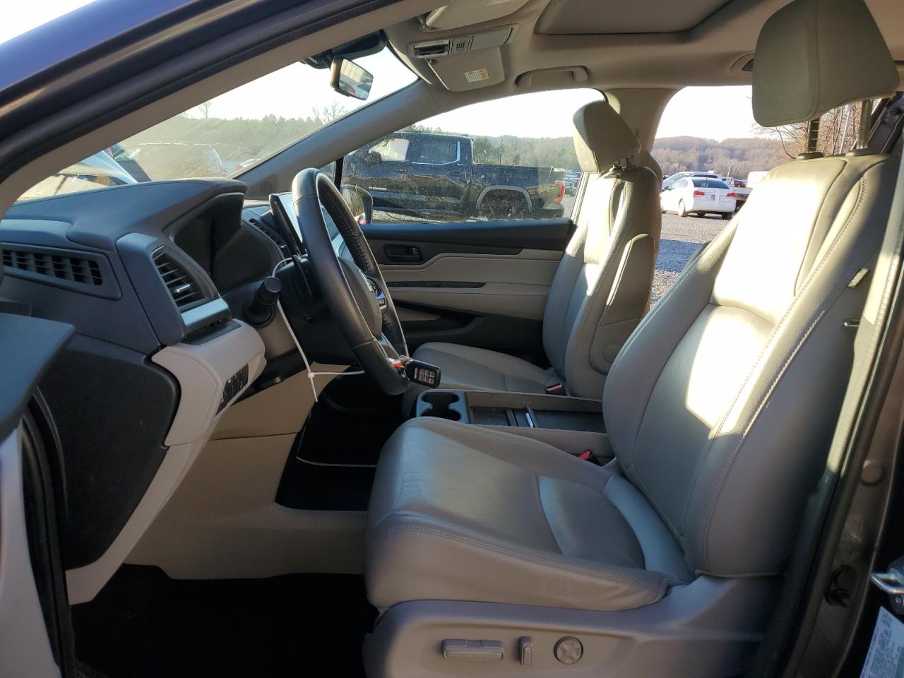 2020 Honda Odyssey - Image 7