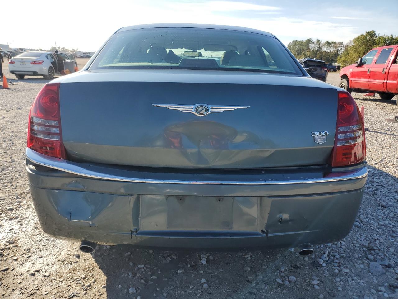 2006 Chrysler 300 - Image 6