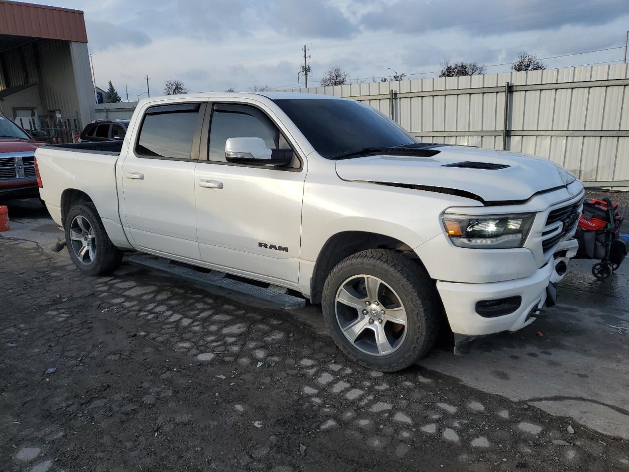 2019 RAM 1500 - Image 4