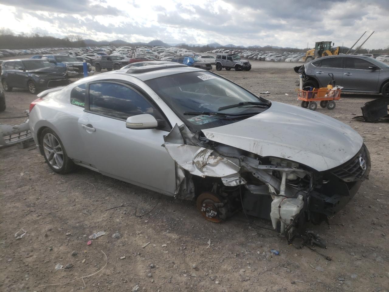 2010 Nissan Altima - Image 4