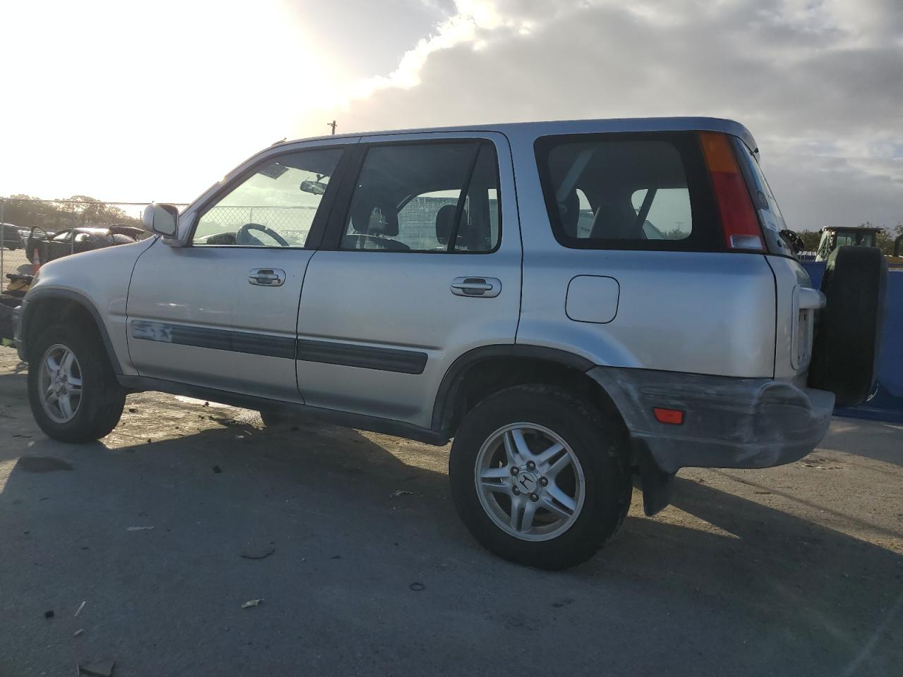 2000 Honda CR-V - Image 2
