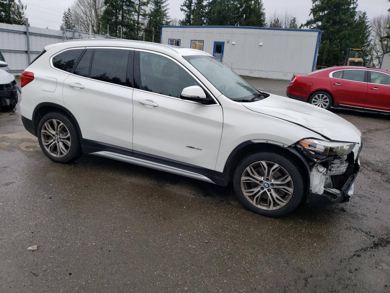 2017 BMW X1 - Image 4