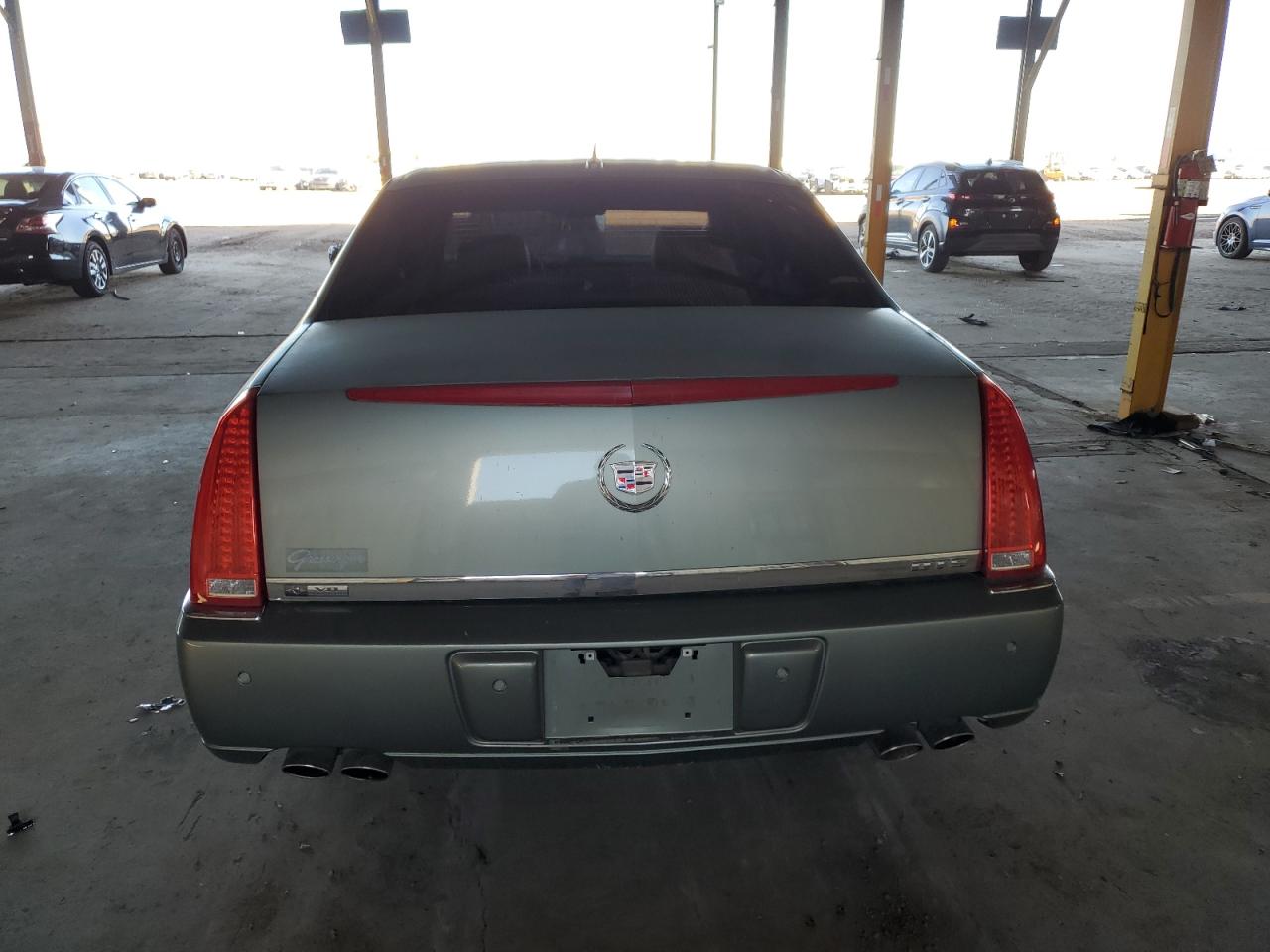 2007 Cadillac DTS - Image 6