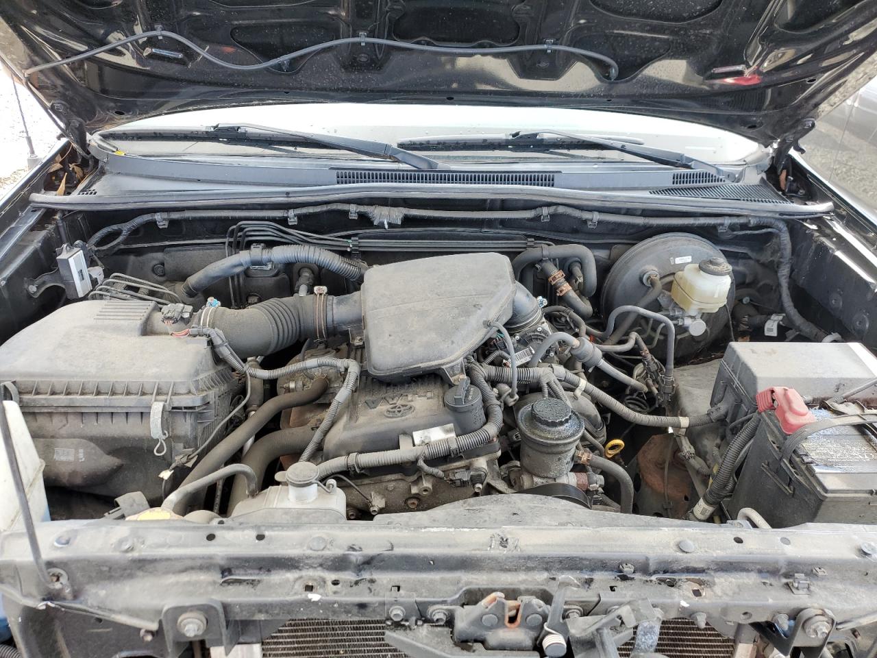 2012 Toyota Tacoma - Image 11