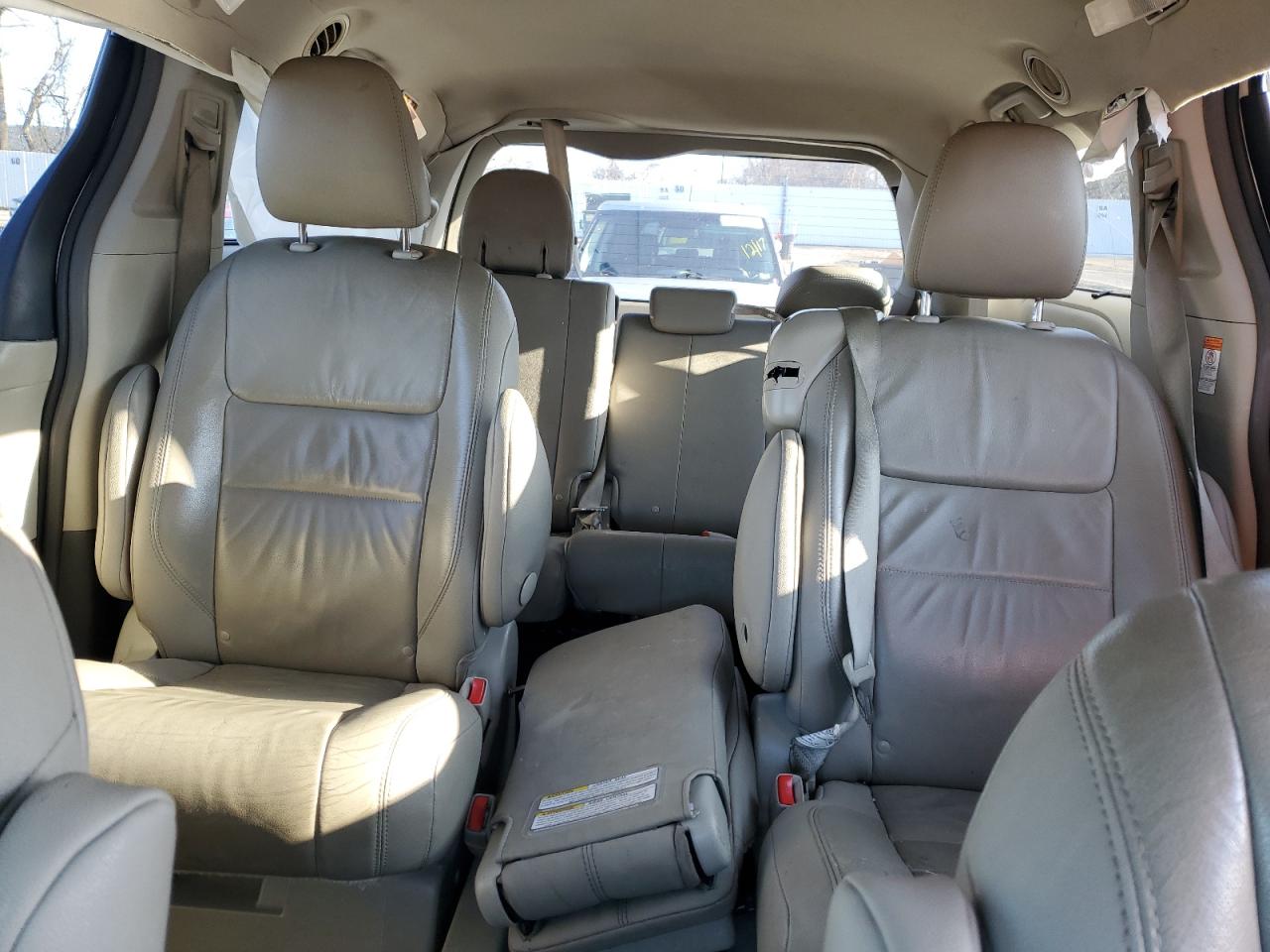 5TDYZ3DC4HS893460 TOYOTA All Models 2017