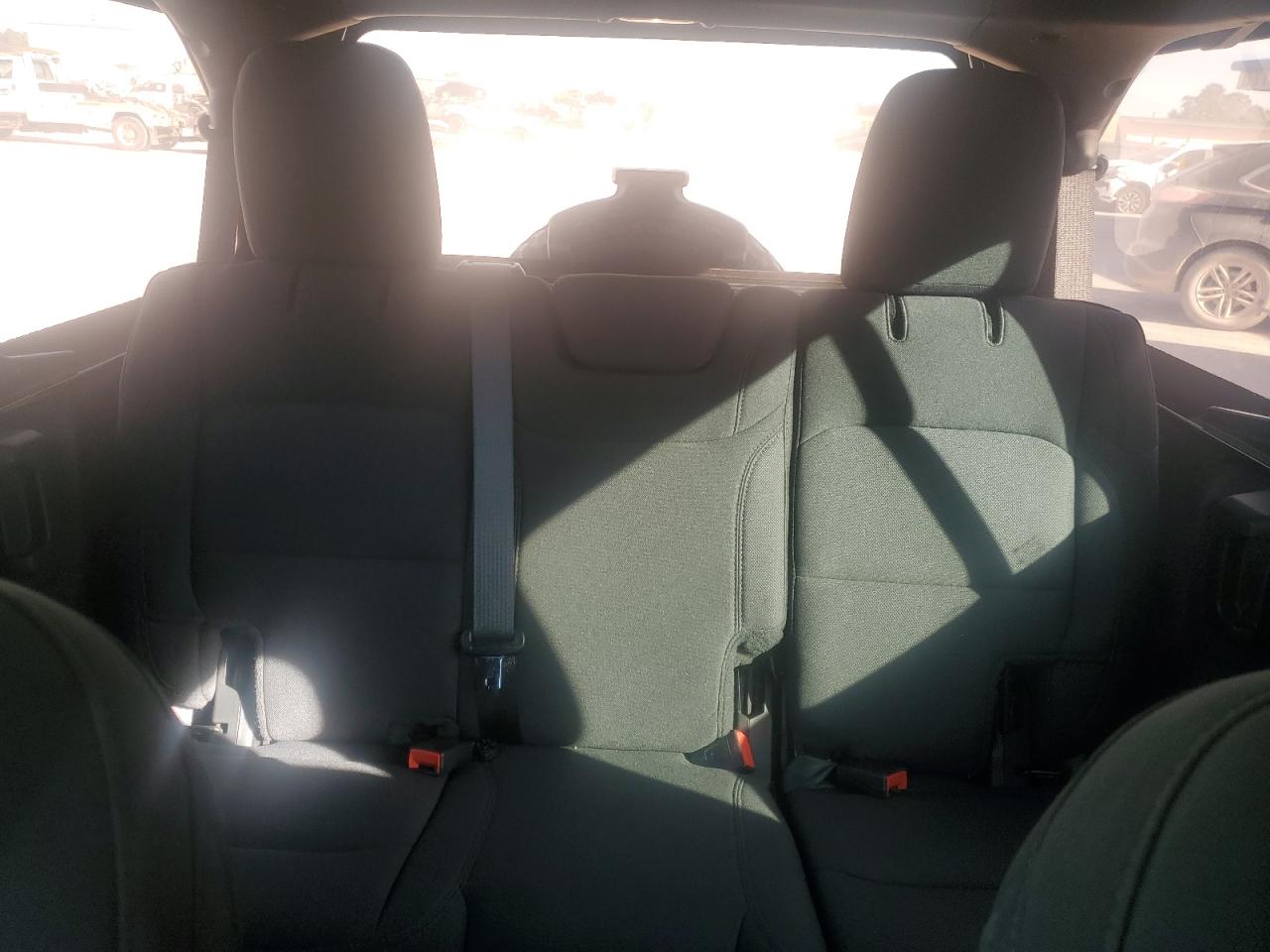 2021 Jeep Wrangler Unlimited Sport VIN: 1C4HJXDG8MW565924 Lot: 83408614