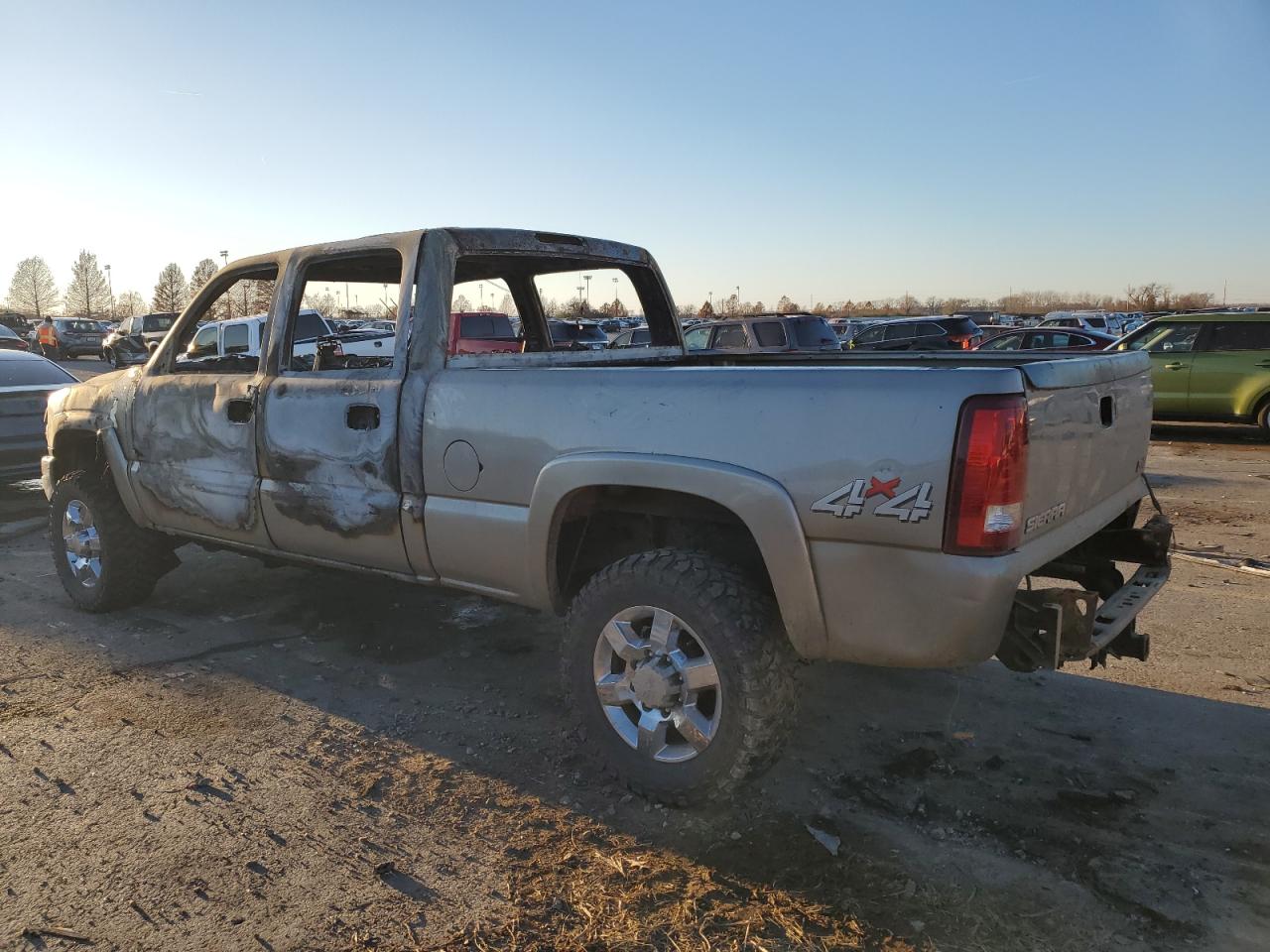 2003 GMC Sierra - Image 2
